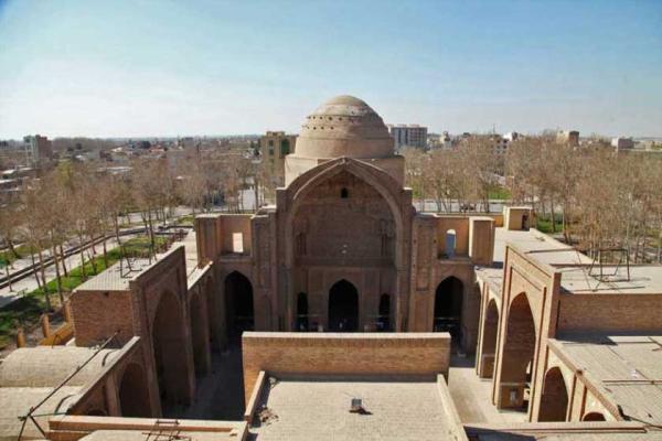 تخریب دیوار مسجد جامع 700 ساله ورامین