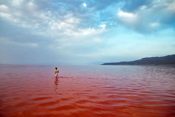 پیشنهاد ستاد احیای دریاچه ارومیه در پی پایین آمدن تراز آب دریاچه