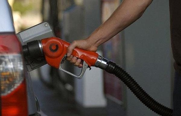 توقف توزیع بنزین یورو 4 و سوپر در این استان ، شرکت پخش فرآورده های نفتی جوابگو نیست
